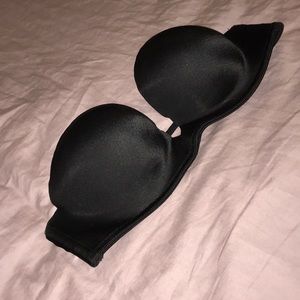 Black Strapless Push-Up Bra
